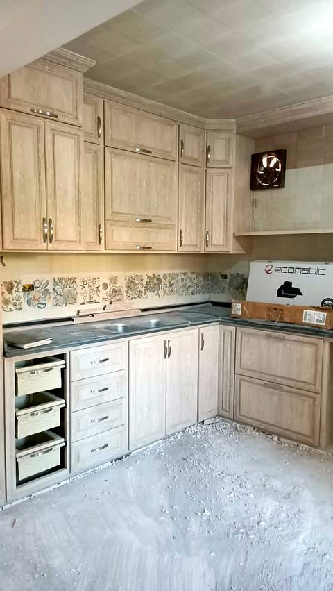 Classic kitchen in a light wood finish